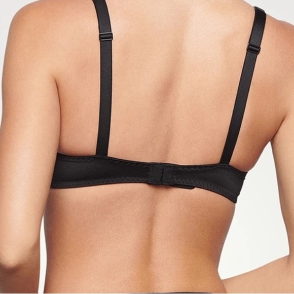 Skims Shine Satin Underwire Bra - Picture 2 of 9